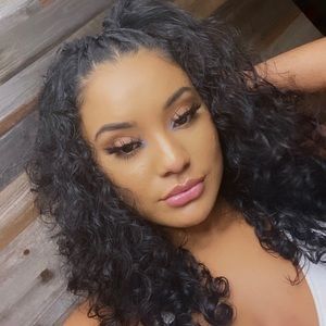 Meet your Posher, Yamilex marie